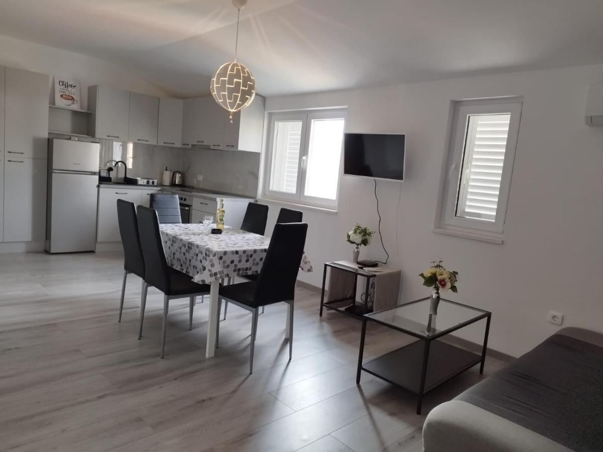 Apartmani Triva 1 สปลิท ภายนอก รูปภาพ